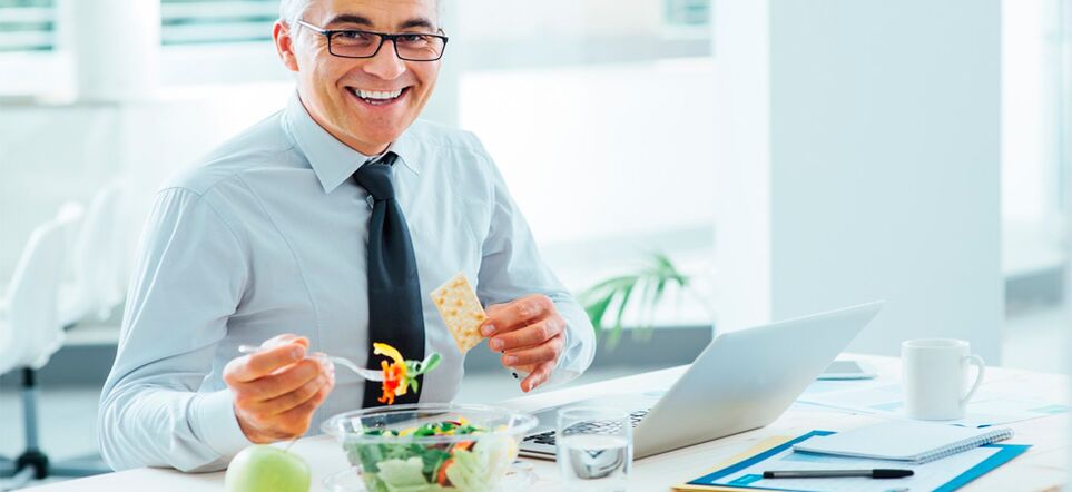 man on a diet with prostatitis